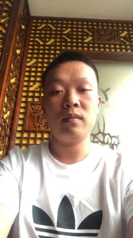 唐子龙的第二张照片--太原相亲服务中心