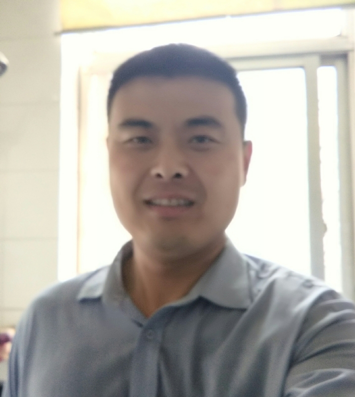 李伟的第一张照片--太原相亲服务中心