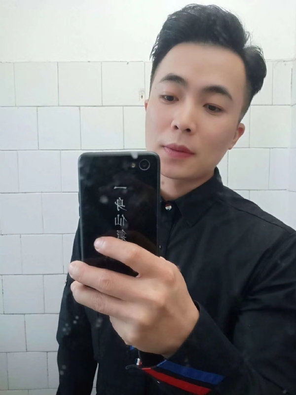 画地为牢的第一张照片--太原相亲服务中心