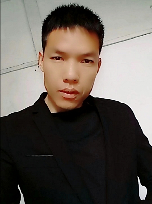 小夜曲的第三张照片--太原相亲服务中心