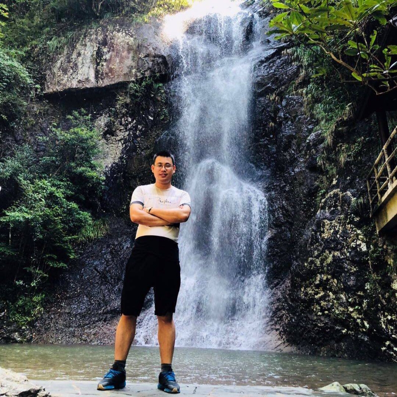 宁静致远的第二张照片--太原相亲服务中心