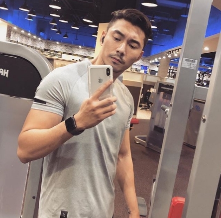 Larryyy的第一张照片--太原相亲服务中心