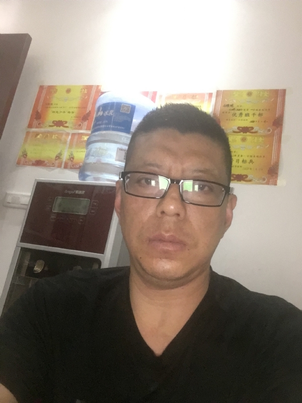 牵手的第二张照片--太原相亲服务中心