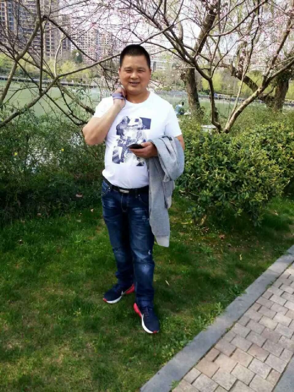 纯爷们的第一张照片--太原相亲服务中心