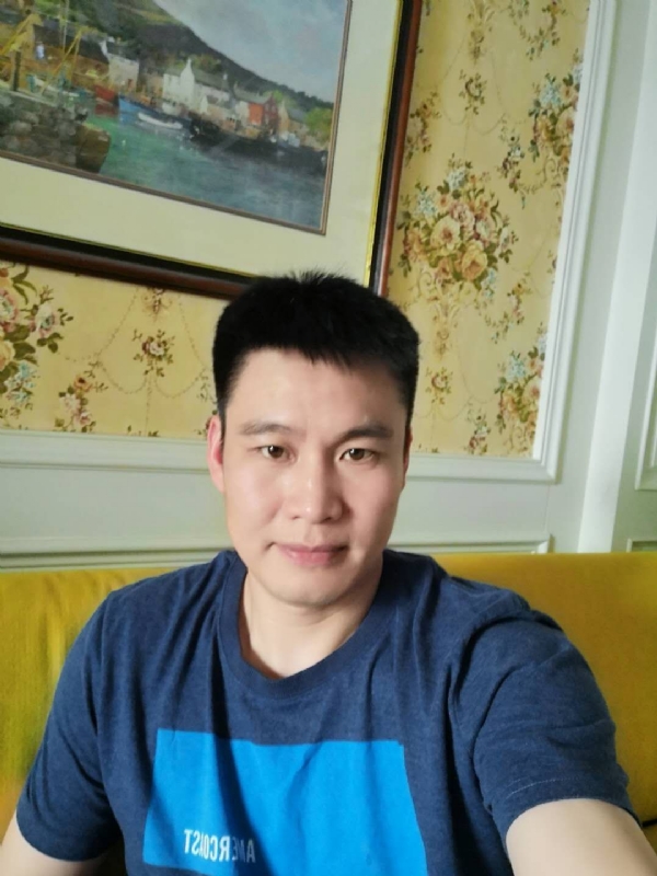 阳光灿烂的第二张照片--太原相亲服务中心