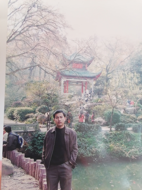 沧海一粟的第二张照片--太原相亲服务中心