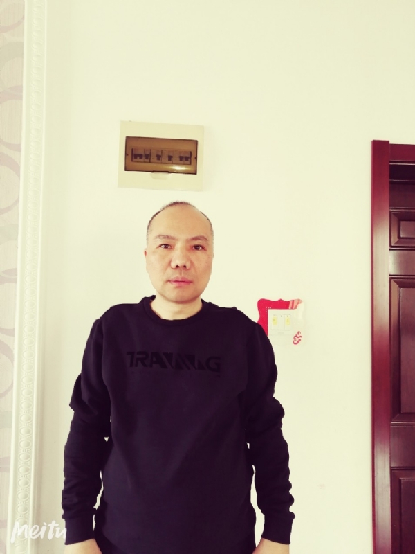 酒香四溢的第一张照片--太原相亲服务中心