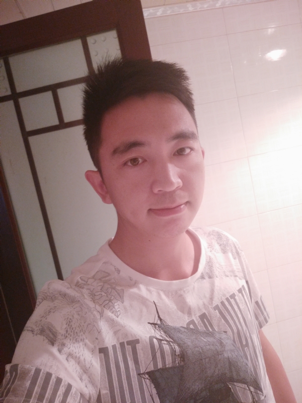 彭亮的第一张照片--太原相亲服务中心