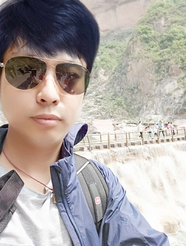 雅俗共赏的第一张照片--太原相亲服务中心