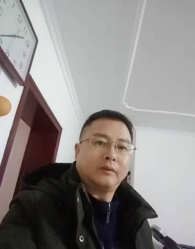 想牵你的手的第一张照片--太原相亲服务中心