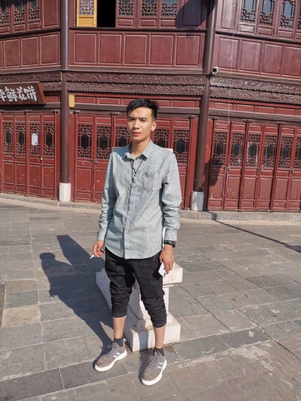 刘方的第一张照片--太原相亲服务中心