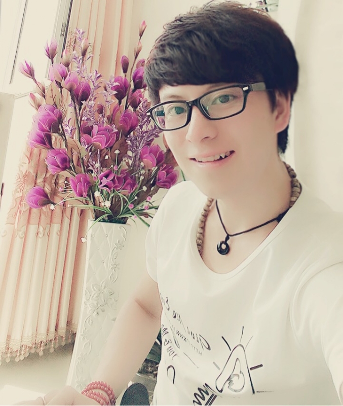 半°的第三张照片--太原相亲服务中心