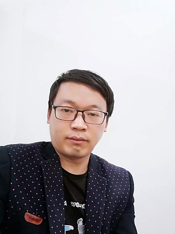 旭的第一张照片--太原相亲服务中心