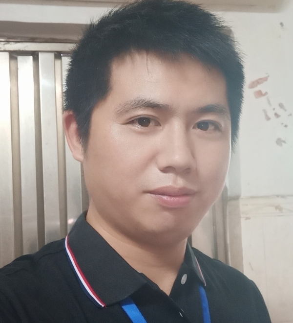 单身奶爸的第一张照片--太原相亲服务中心