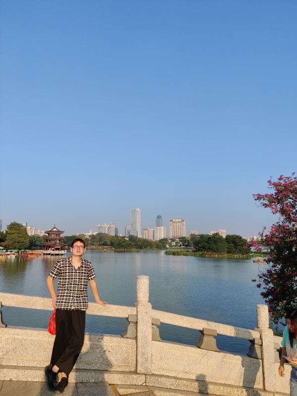 萍水相逢晏的第一张照片--太原相亲服务中心