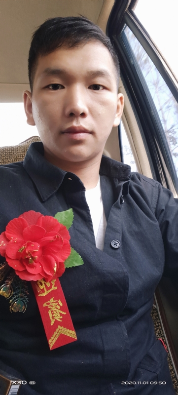 可爱的小猪的第一张照片--太原相亲服务中心