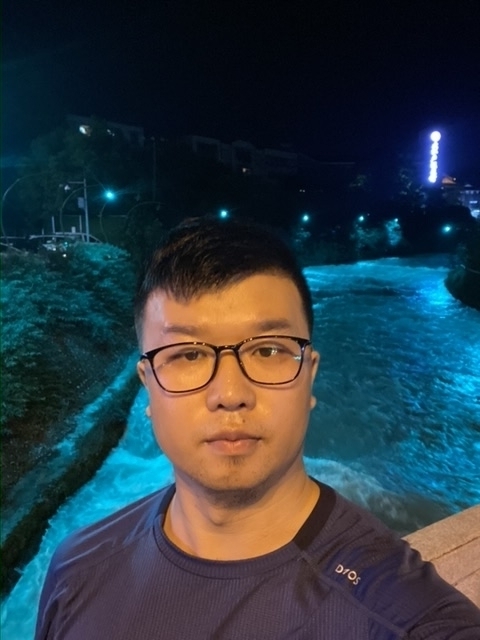 你在哪里的第一张照片--太原相亲服务中心