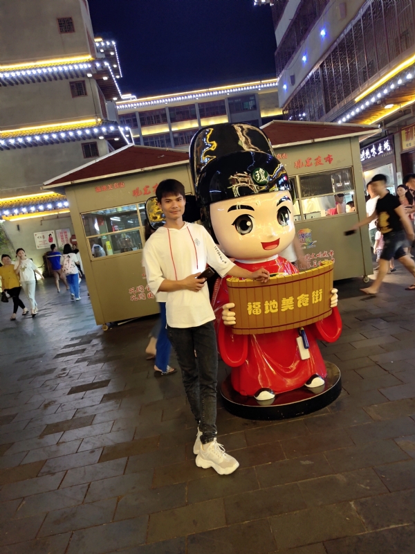 圆嘟嘟的瘦子的第一张照片--太原相亲服务中心