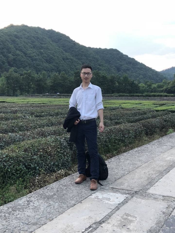 盛夏果实的第一张照片--太原相亲服务中心