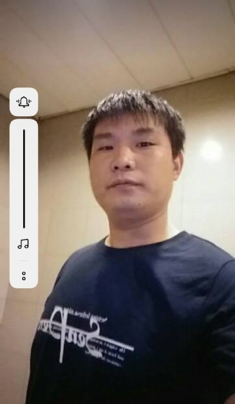 等着幸福来敲门的第一张照片--太原相亲服务中心