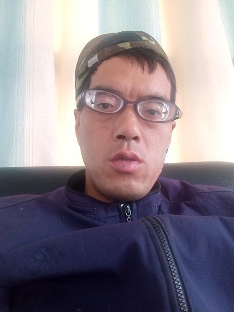 等待有缘人的第三张照片--太原相亲服务中心