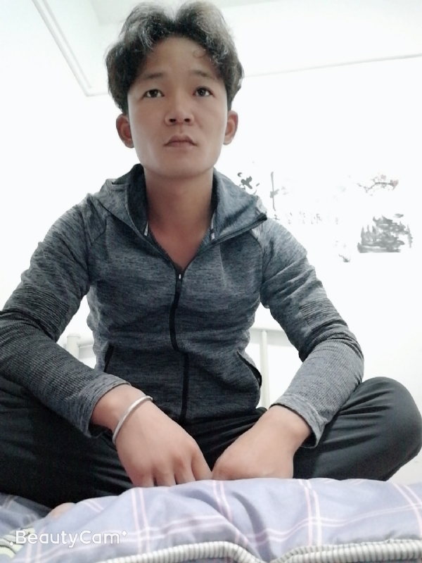 东浩学长的第一张照片--太原相亲服务中心