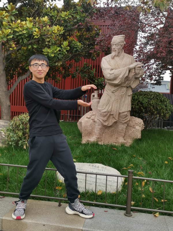 蜗牛壳的第一张照片--太原相亲服务中心