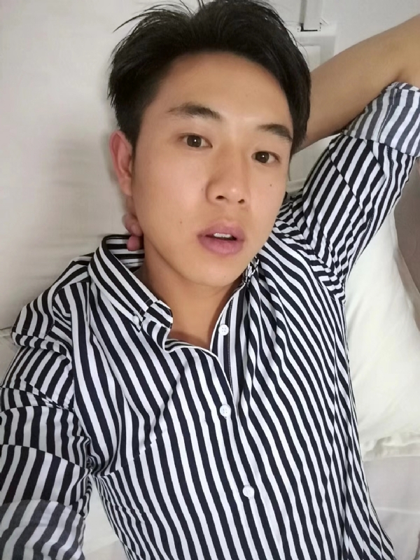 小雷的第二张照片--太原相亲服务中心