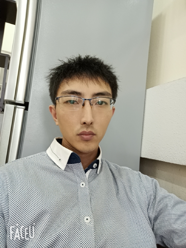 阳光大男孩的第二张照片--太原相亲服务中心