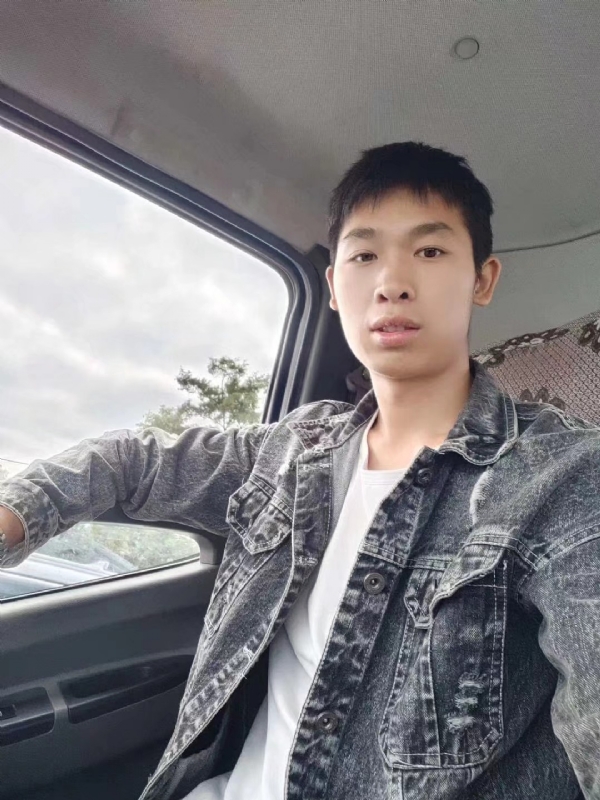 康康的第一张照片--太原相亲服务中心