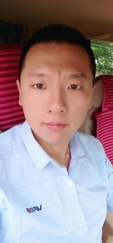 霄上的第二张照片--太原相亲服务中心