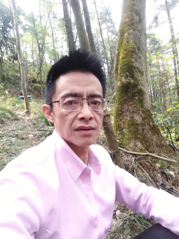 吴彬的第一张照片--太原相亲服务中心