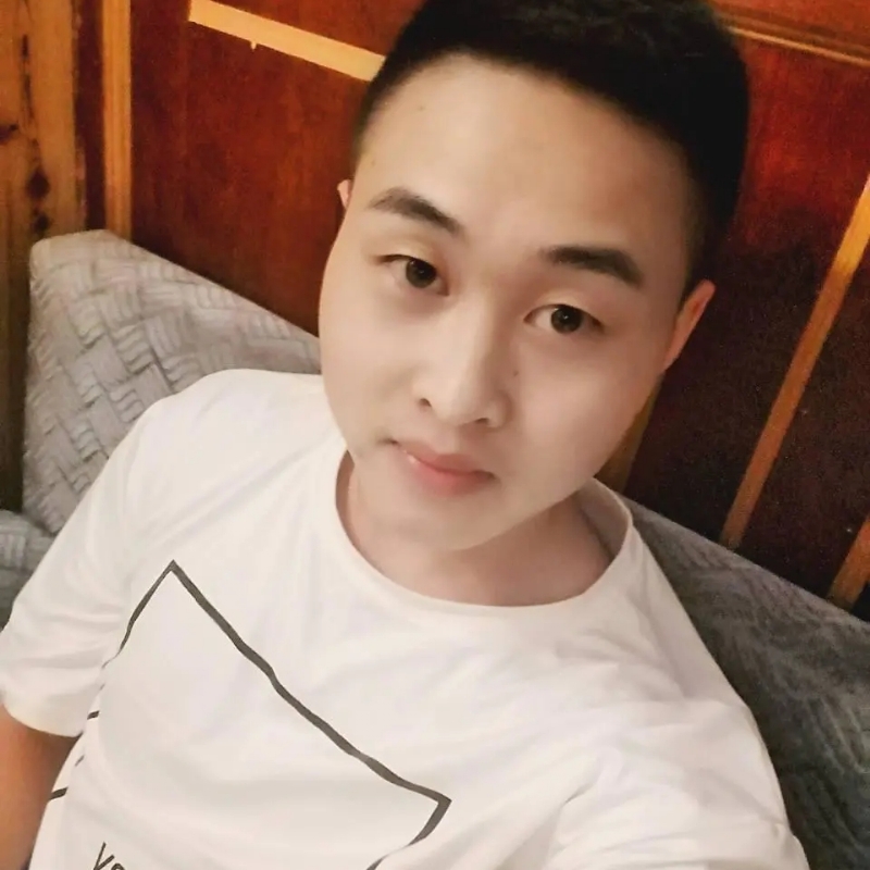 娃娃脸小爸爸的第二张照片--太原相亲服务中心