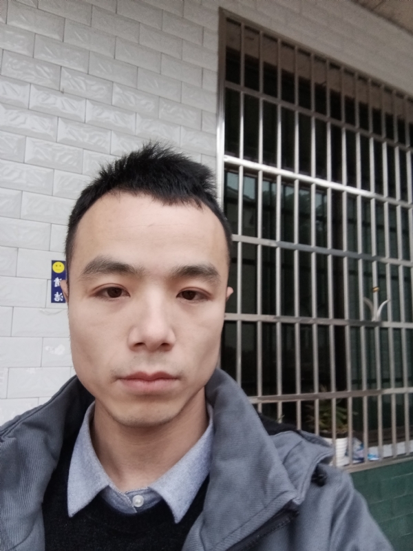 笑得那么开心的第二张照片--太原相亲服务中心