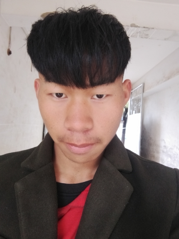 少年不在少的第一张照片--太原相亲服务中心