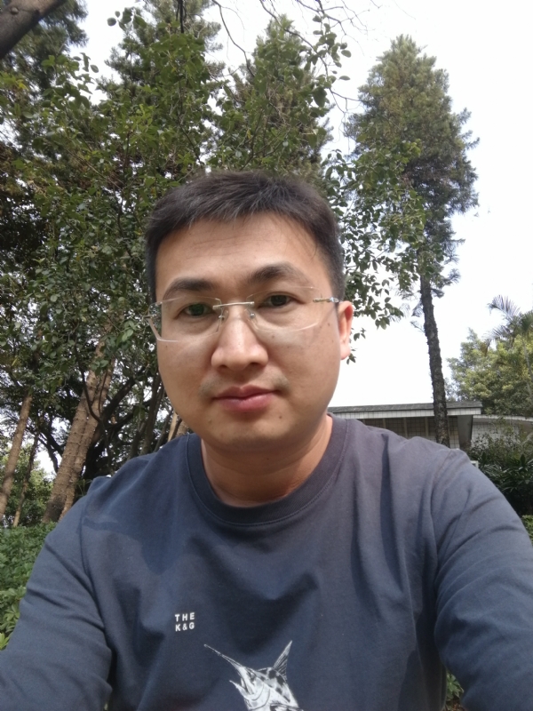 不如随风的第二张照片--太原相亲服务中心