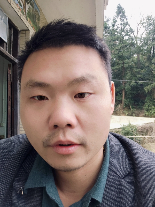 曾小焱的第一张照片--太原相亲服务中心