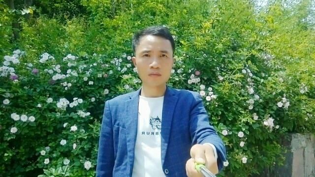 一生何求的第一张照片--太原相亲服务中心