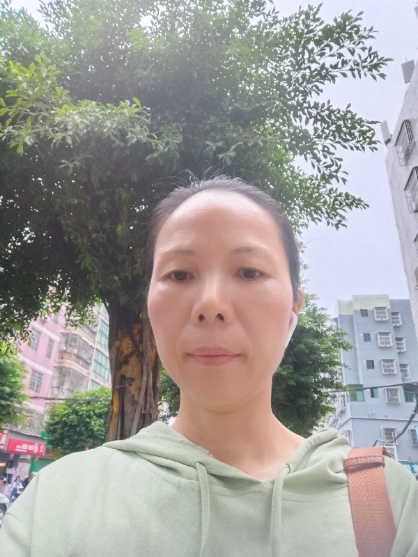 容容的第一张照片--太原相亲服务中心