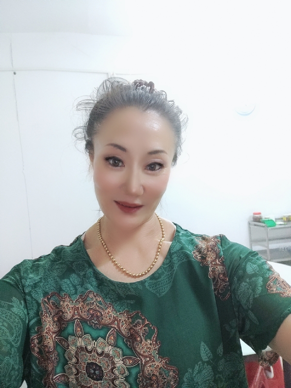 燕子的第二张照片--太原相亲服务中心