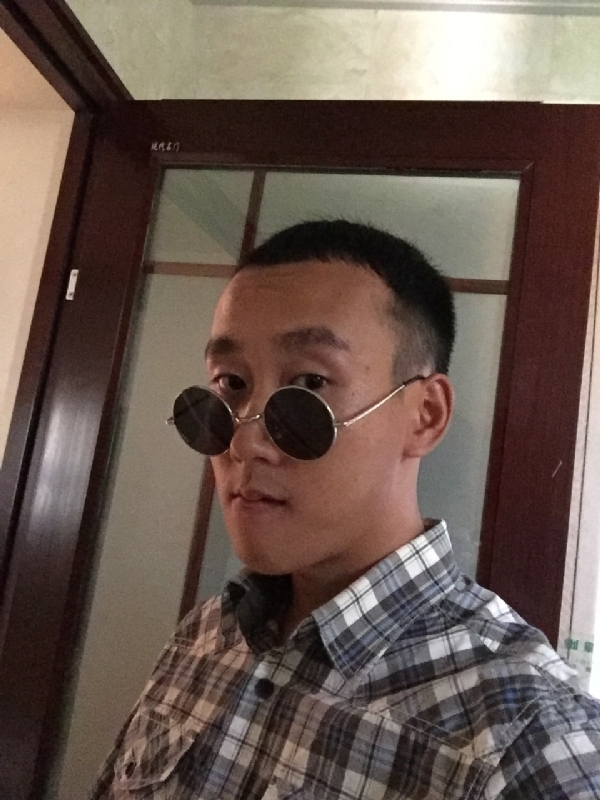 悲喜的第一张照片--太原相亲服务中心