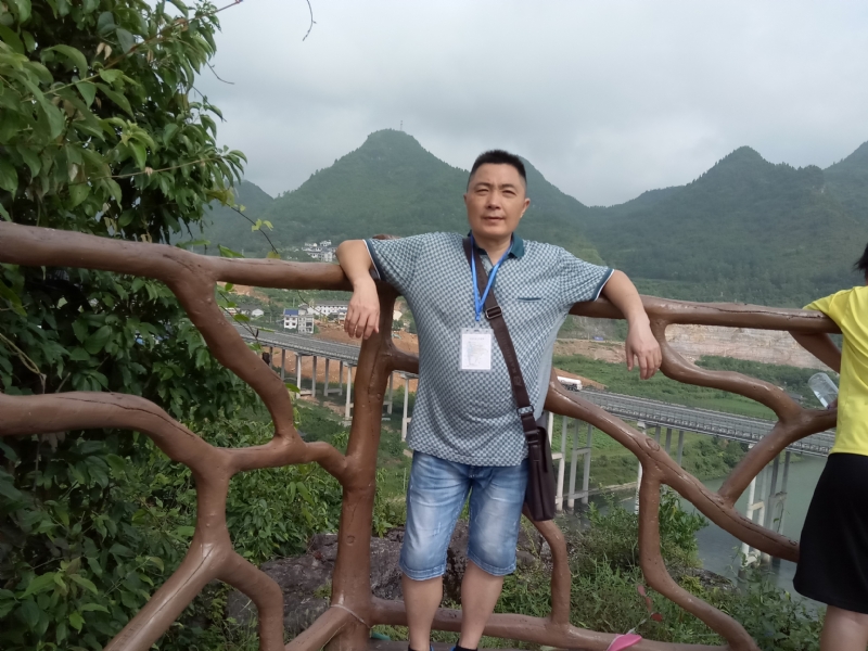 岁月无声的第一张照片--太原相亲服务中心