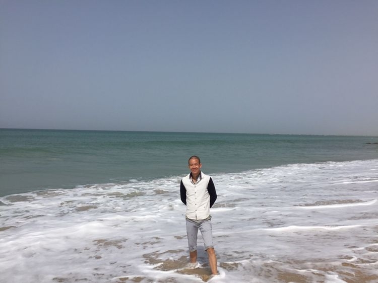 文字的忧伤的第一张照片--太原相亲服务中心