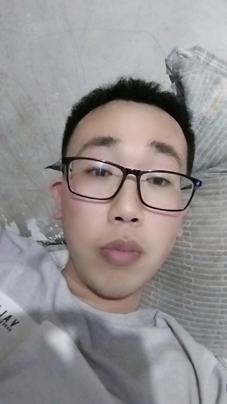 喜欢比我大的女人的第一张照片--太原相亲服务中心