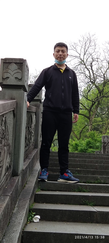 翁的第一张照片--太原相亲服务中心