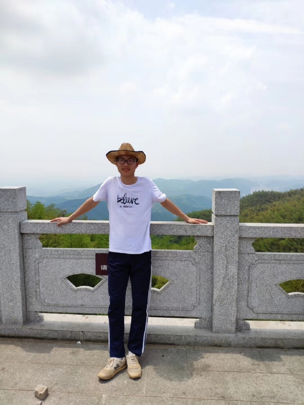 华华的第四张照片--太原相亲服务中心