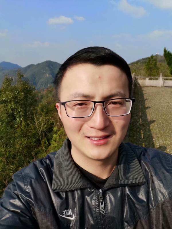 杨先生的第一张照片--太原相亲服务中心