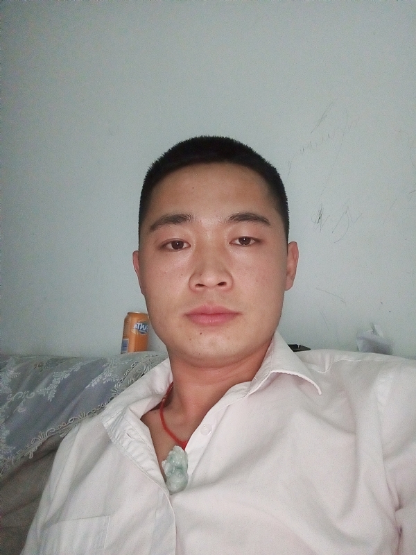 也许太年轻的第一张照片--太原相亲服务中心