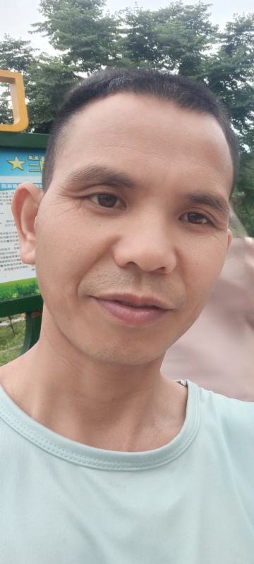 找个相爱的人结婚的第一张照片--太原相亲服务中心