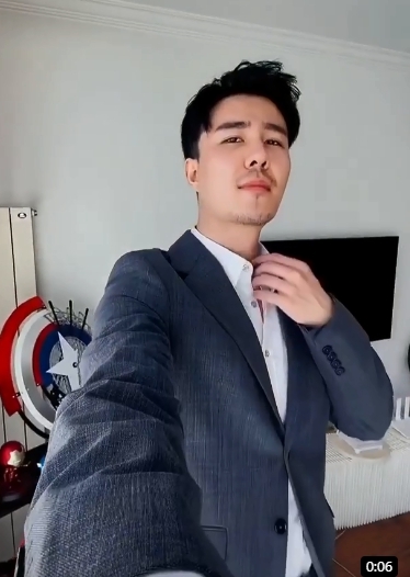 孤獨一郎的第一张照片--太原相亲服务中心